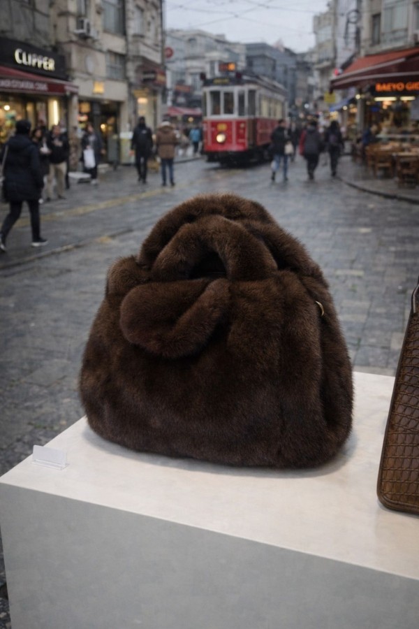 Peluş Kahverengi Çanta
